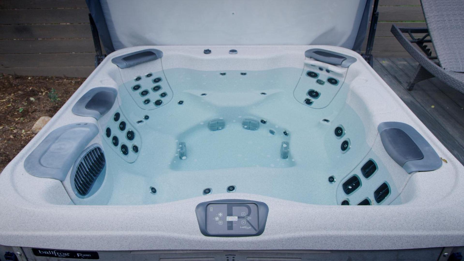 Boutique With Hot Tub * Colorado Springs
