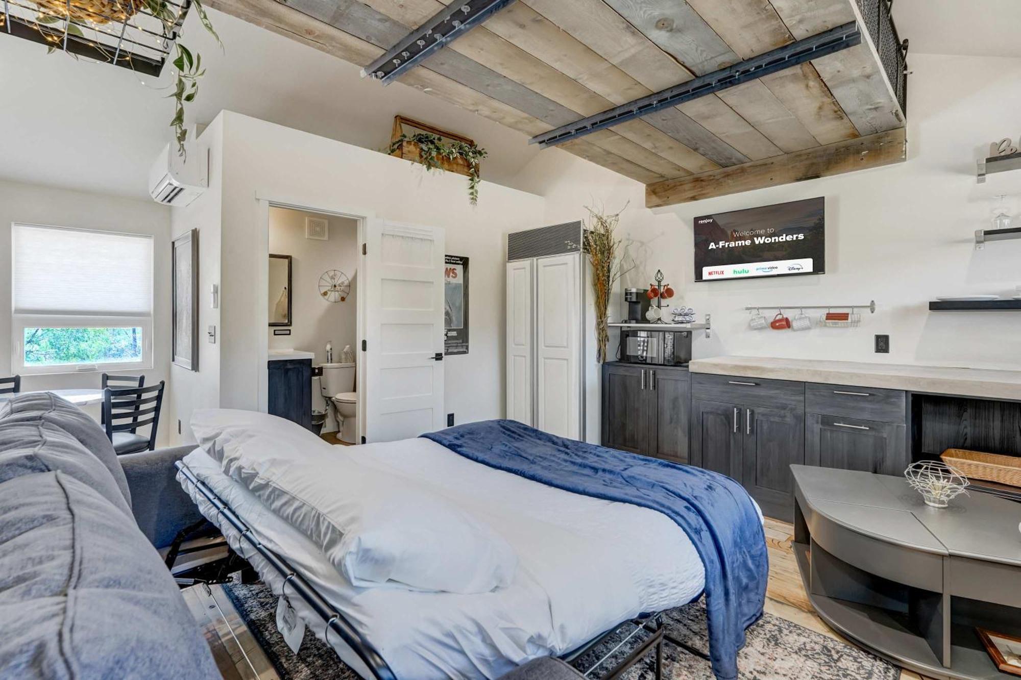 A-frame Wonders Hot Tub W Mountain Views * Colorado Springs