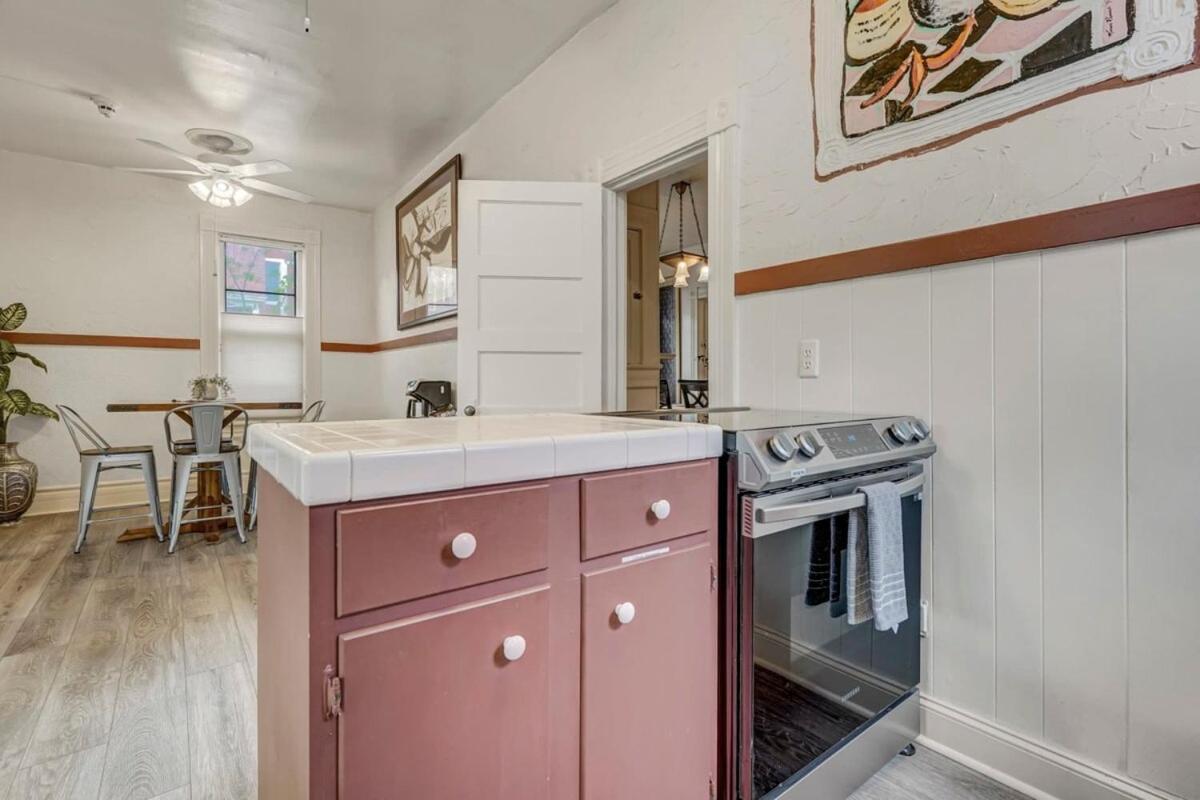 Tiger Lair Walk To Cc Historic Downtown Cos 4br Colorado Springs