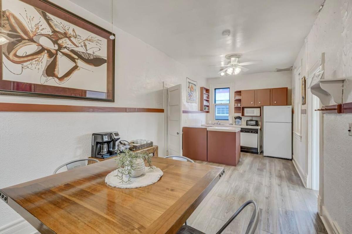 Tiger Lair Walk To Cc Historic Downtown Cos 4br Holiday home *