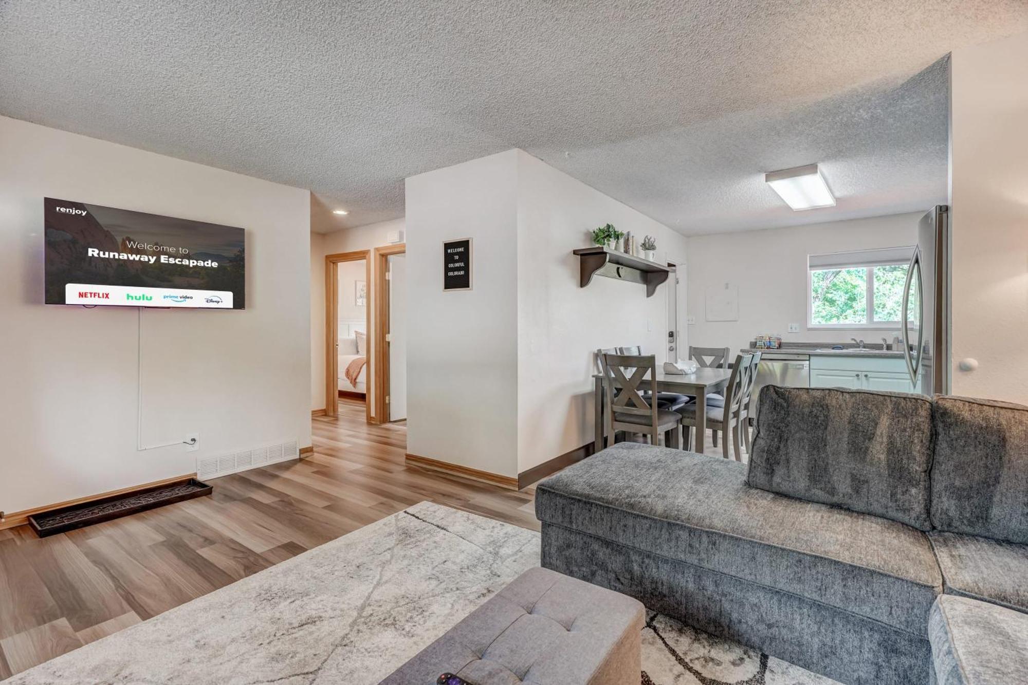 Holiday home Runaway Escapade Smarttvs Sleeps10 Fullkitchen Self-entry Colorado Springs