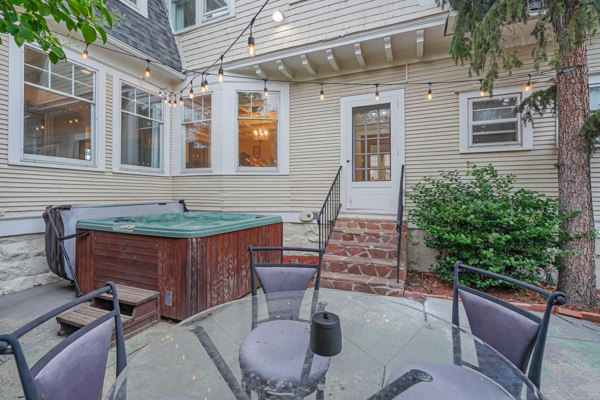 Villa House W Detached Loft Hottub Smarttvs Selfentry Firepit