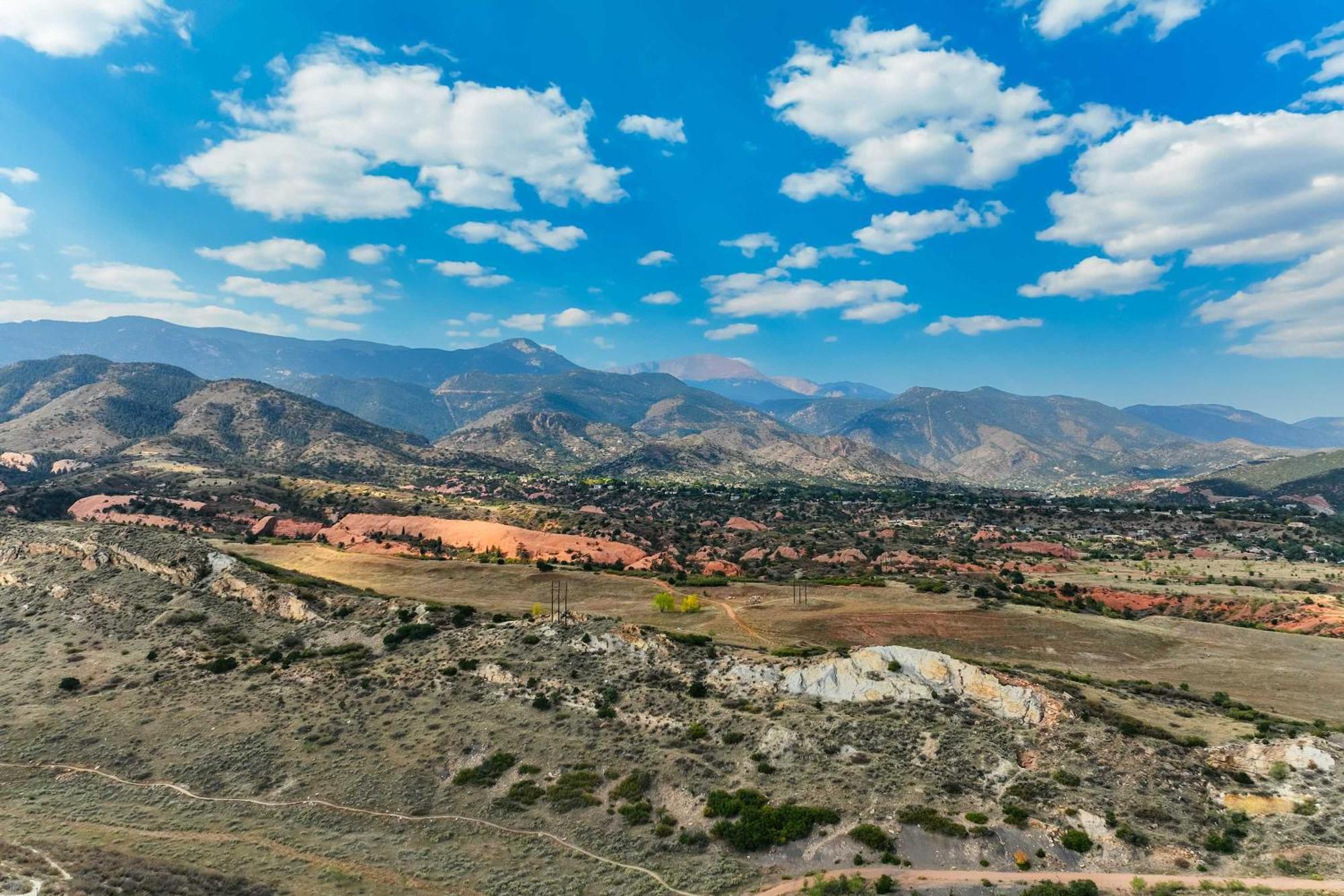 Red Rock Roost - Posh King Hiking Trails *