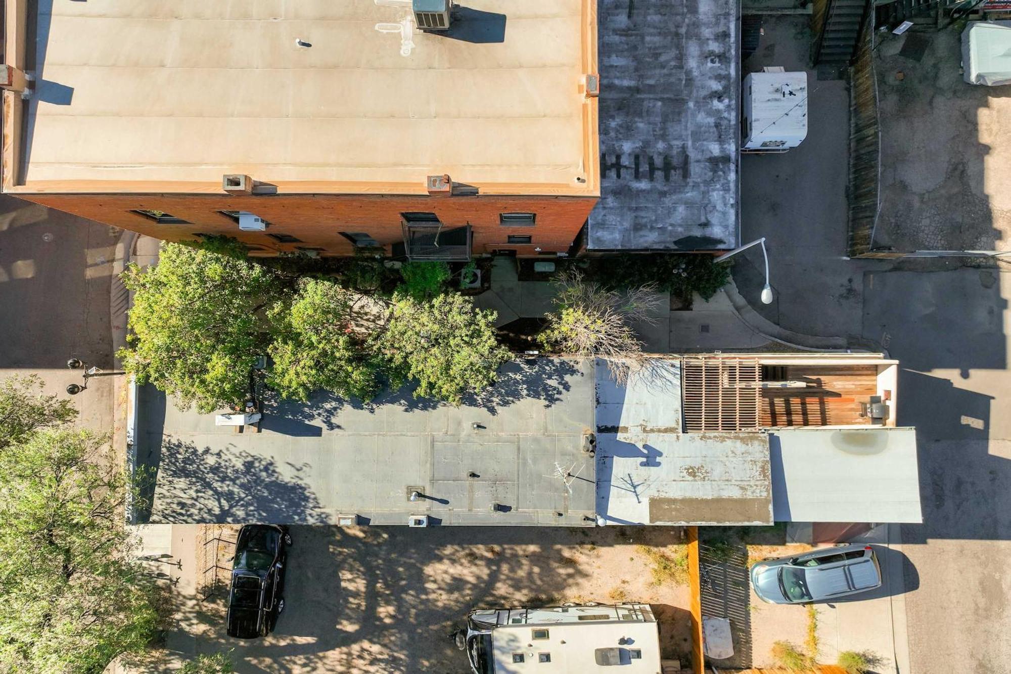 Miners Bend - Historic Locale Scenic Workspace Apartment