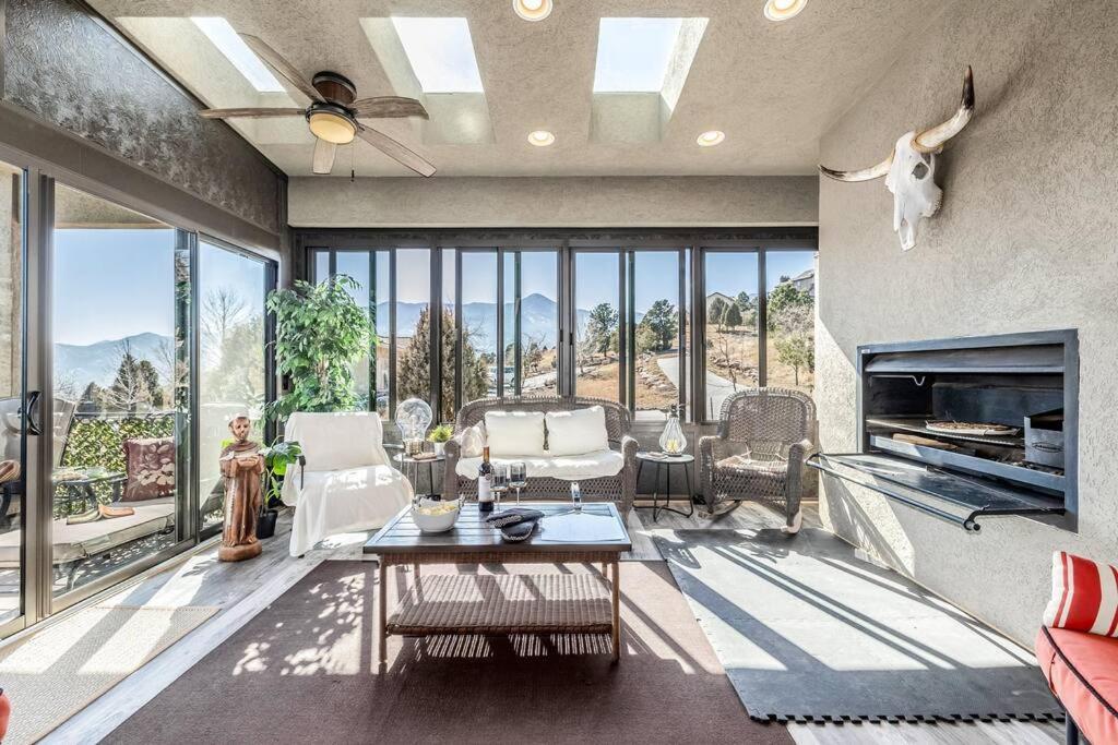 Cathedral Spires Luxury Tucked In The Mtn's