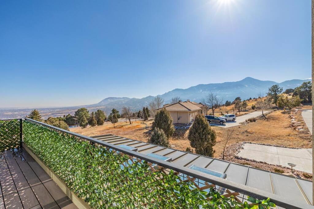 Cathedral Spires Luxury Tucked In The Mtn's Villa *