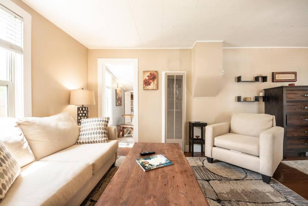 Holiday home Cozy - Walk To Newest Downtown Restaurants *