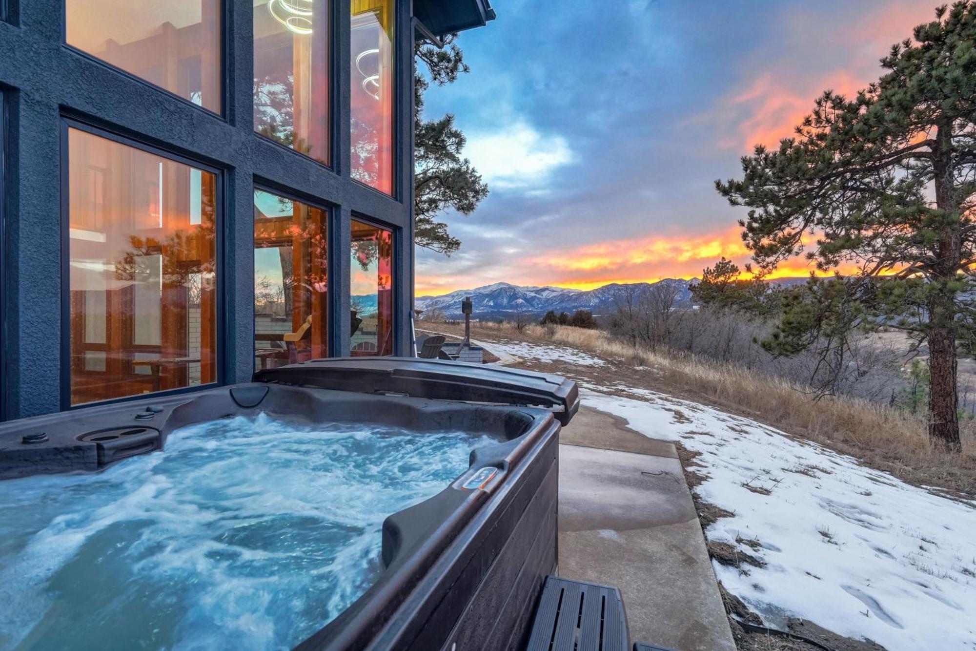 Private Villa-72 Acres-hot Tub-views-usafa Villa Colorado Springs