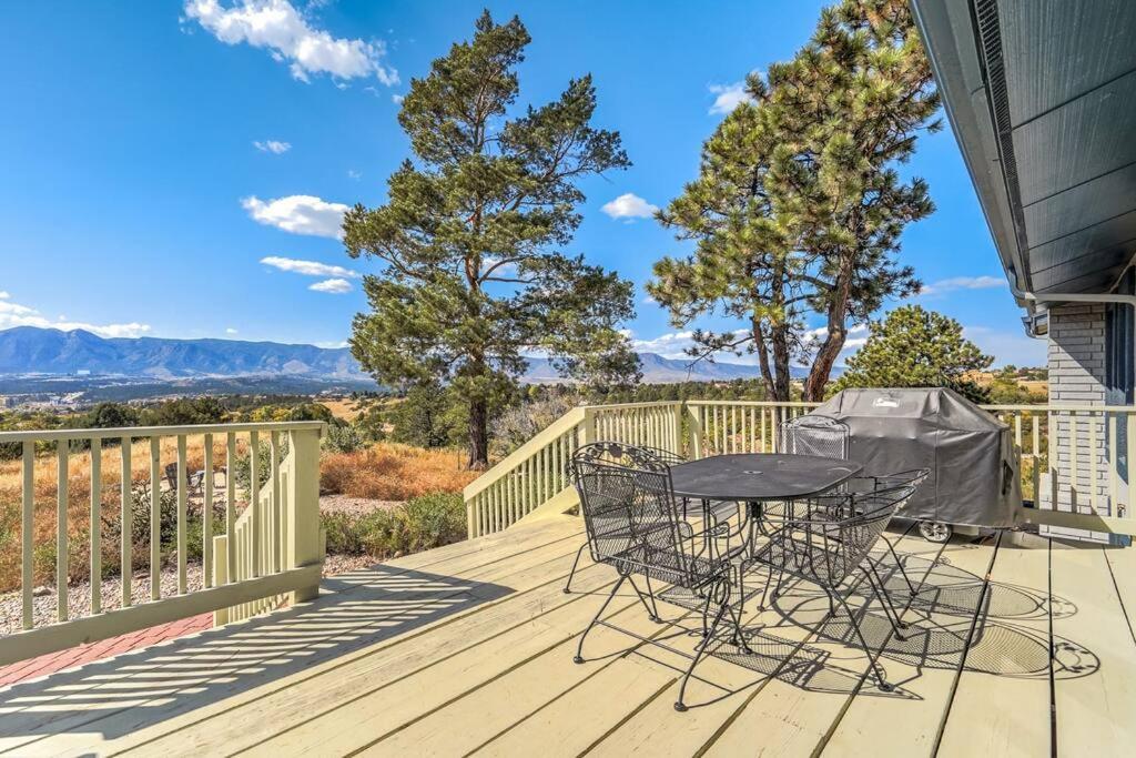Villa Private Villa-72 Acres-hot Tub-views-usafa Colorado Springs
