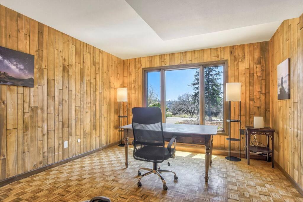 Private Villa-72 Acres-hot Tub-views-usafa Villa