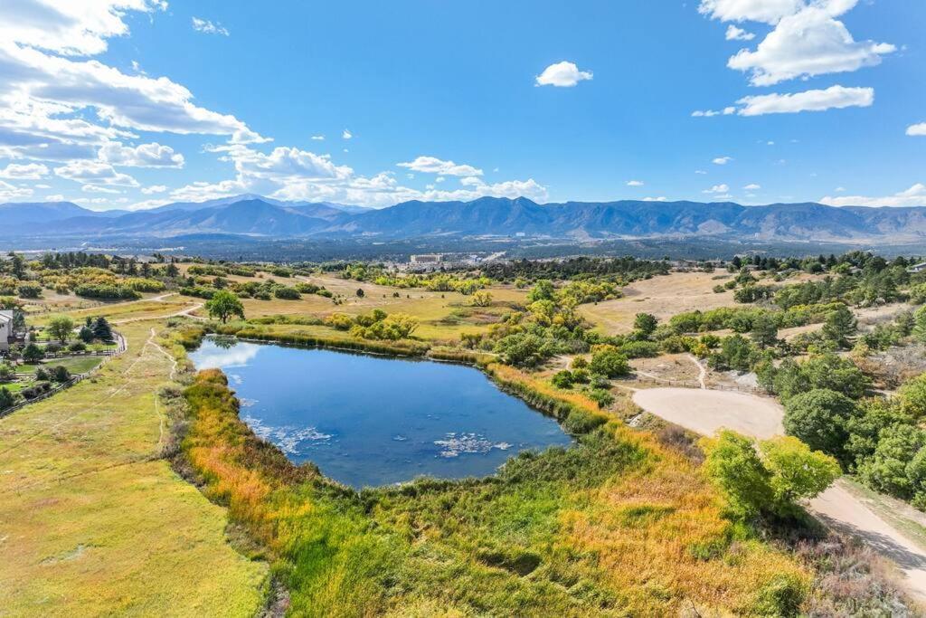 Villa Private Villa-72 Acres-hot Tub-views-usafa Colorado Springs