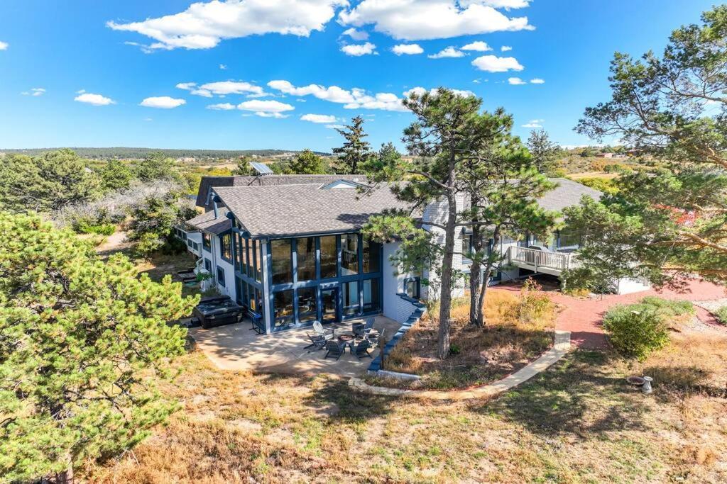 Private Villa-72 Acres-hot Tub-views-usafa Villa *