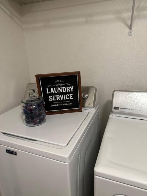 Gem - 8 Mins To Airport & Downtown With Free Parking * Colorado Springs