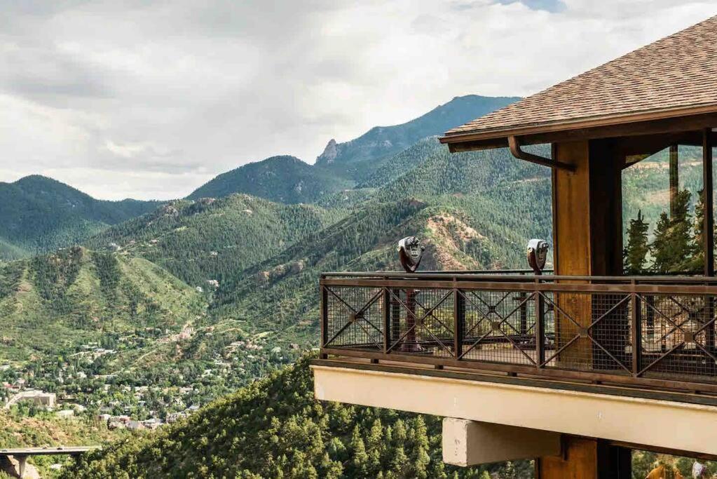 Holiday home Gem - 8 Mins To Airport & Downtown With Free Parking