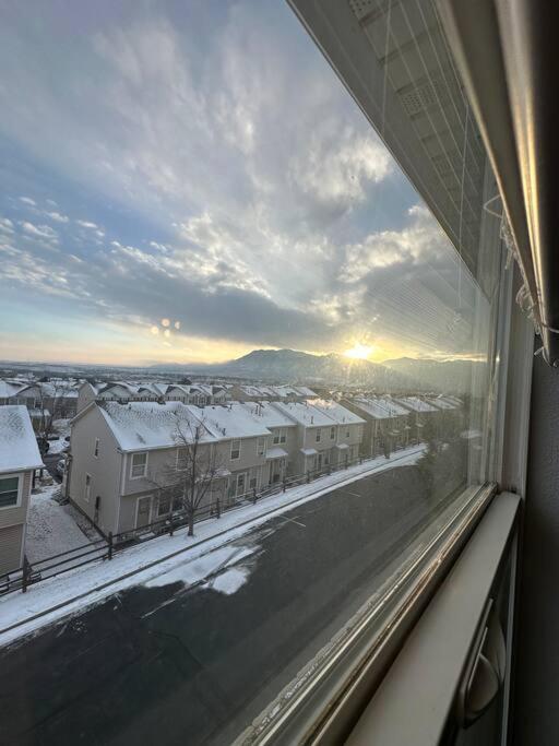Gem - 8 Mins To Airport & Downtown With Free Parking