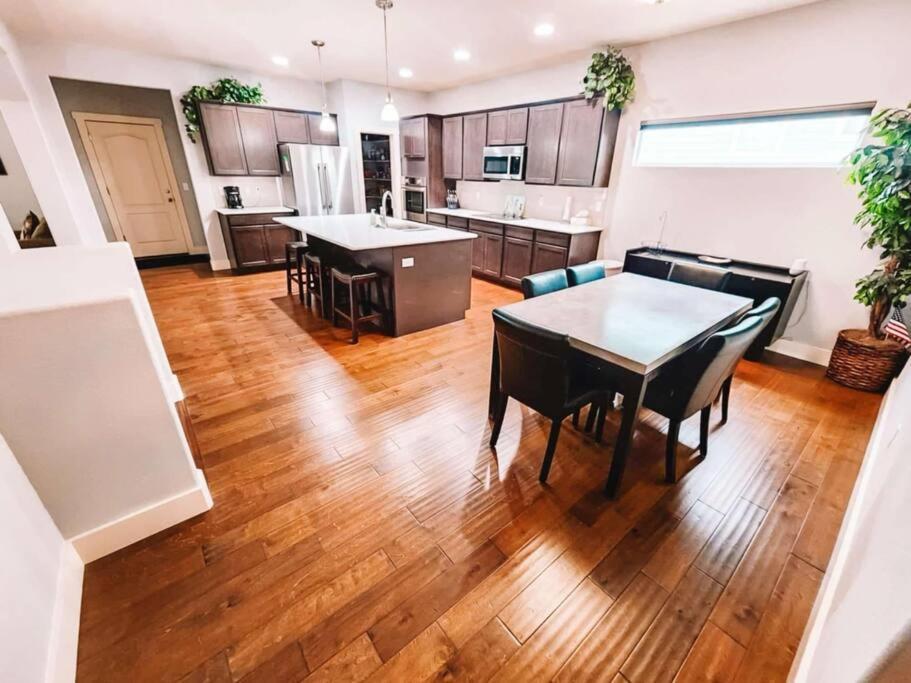 Holiday home Large Pet Friendly Near The Broadmoor Colorado Springs