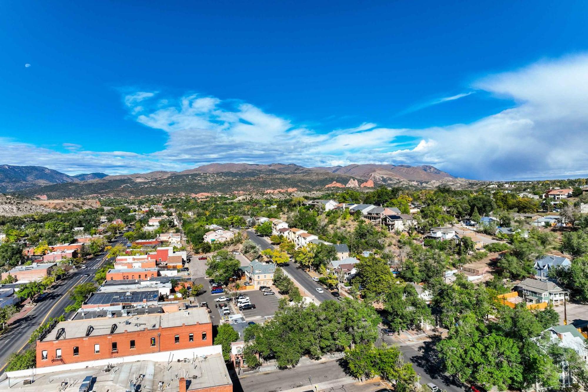 Miners Bend - Historic Locale Scenic Workspace