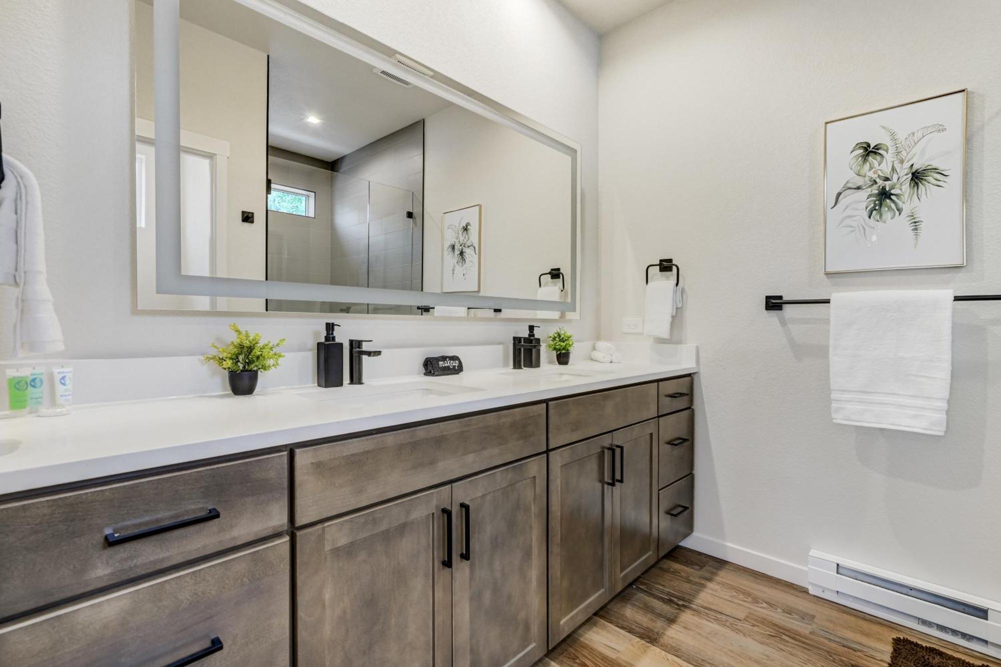 El Paso Executive - Pet Friendly New Build