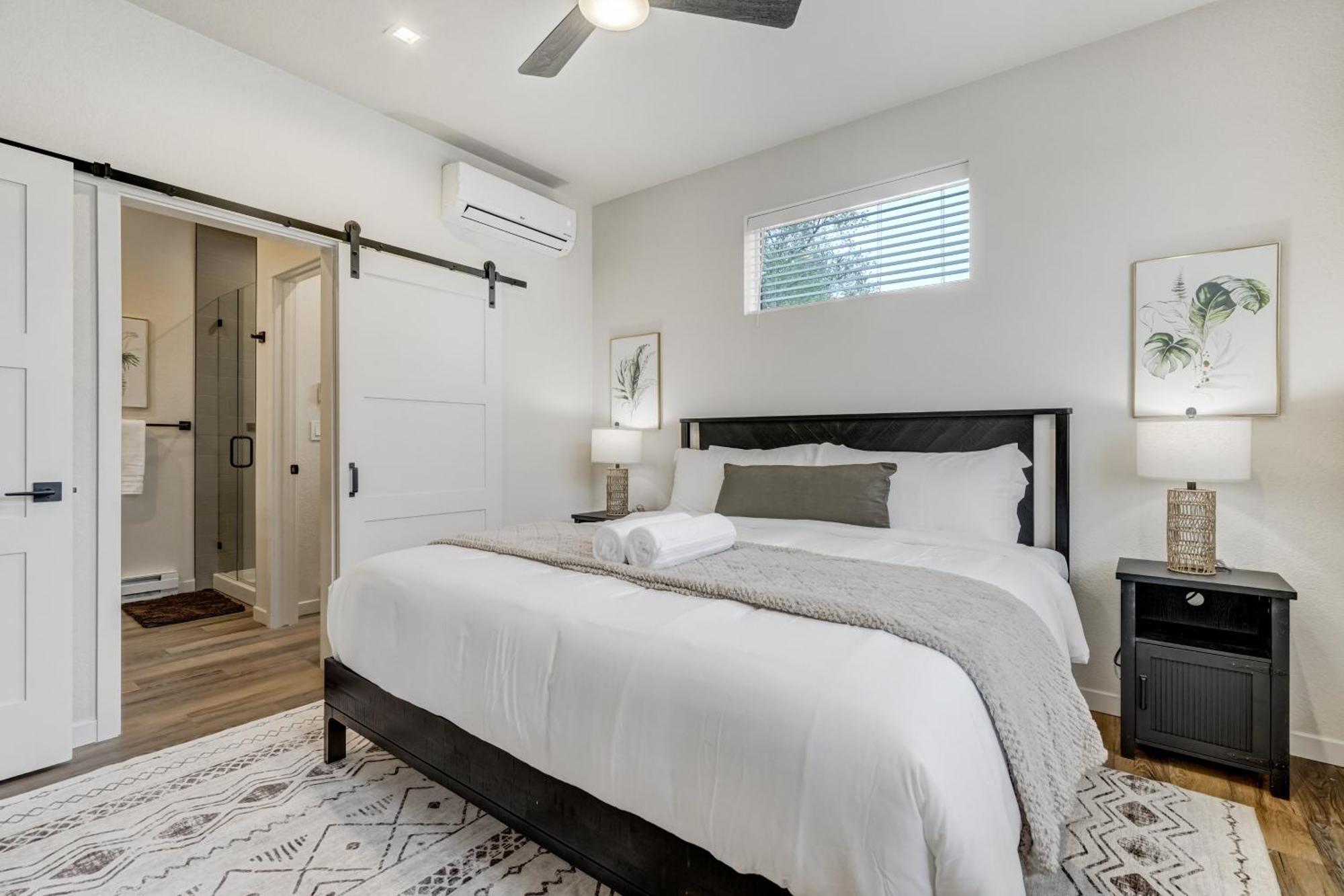 El Paso Executive - Pet Friendly New Build * Colorado Springs