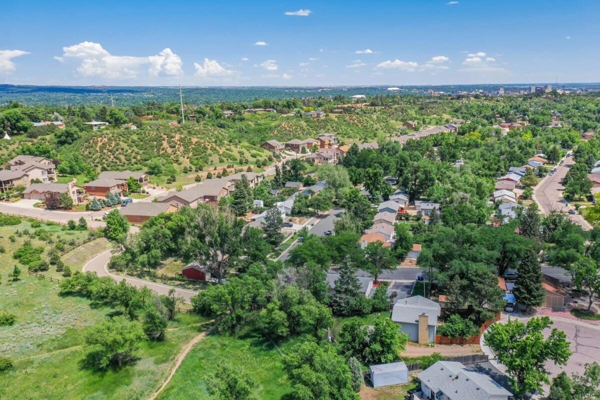 Apartment Bullseye Hot Tub & Bbq For Gatherings Colorado Springs