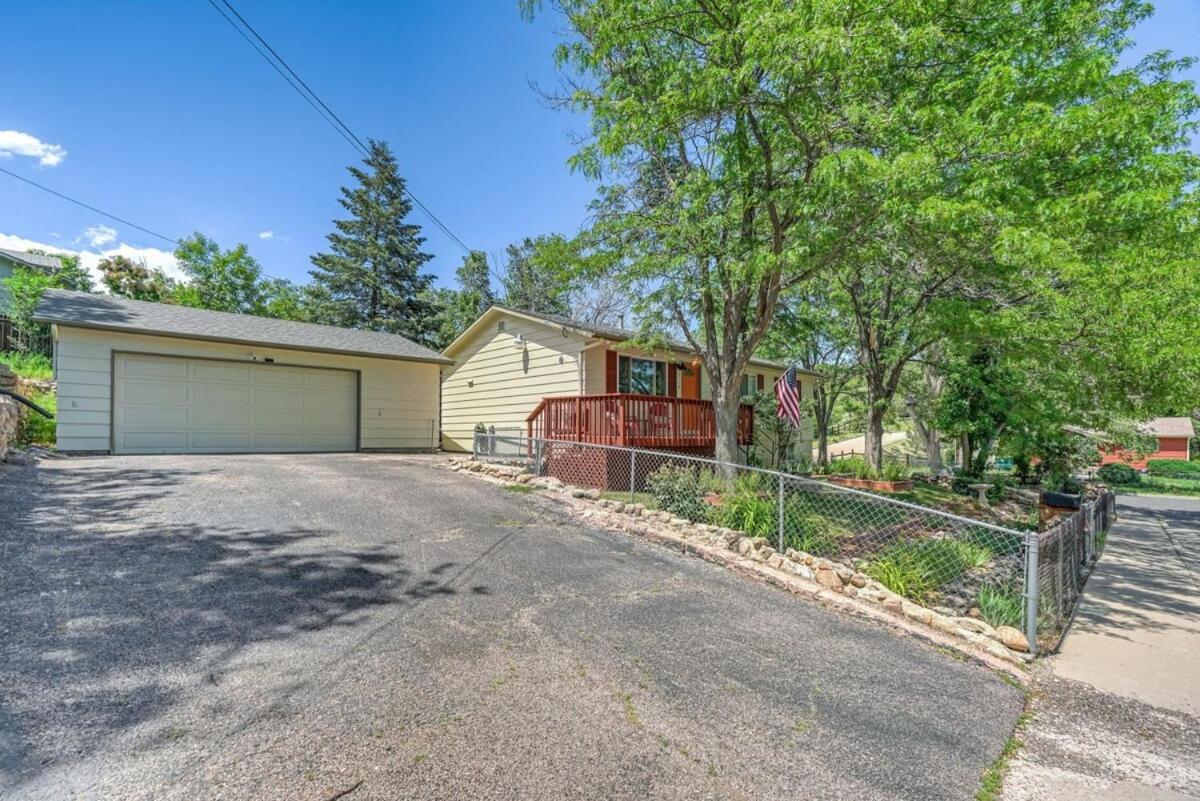 Bullseye Hot Tub & Bbq For Gatherings * Colorado Springs