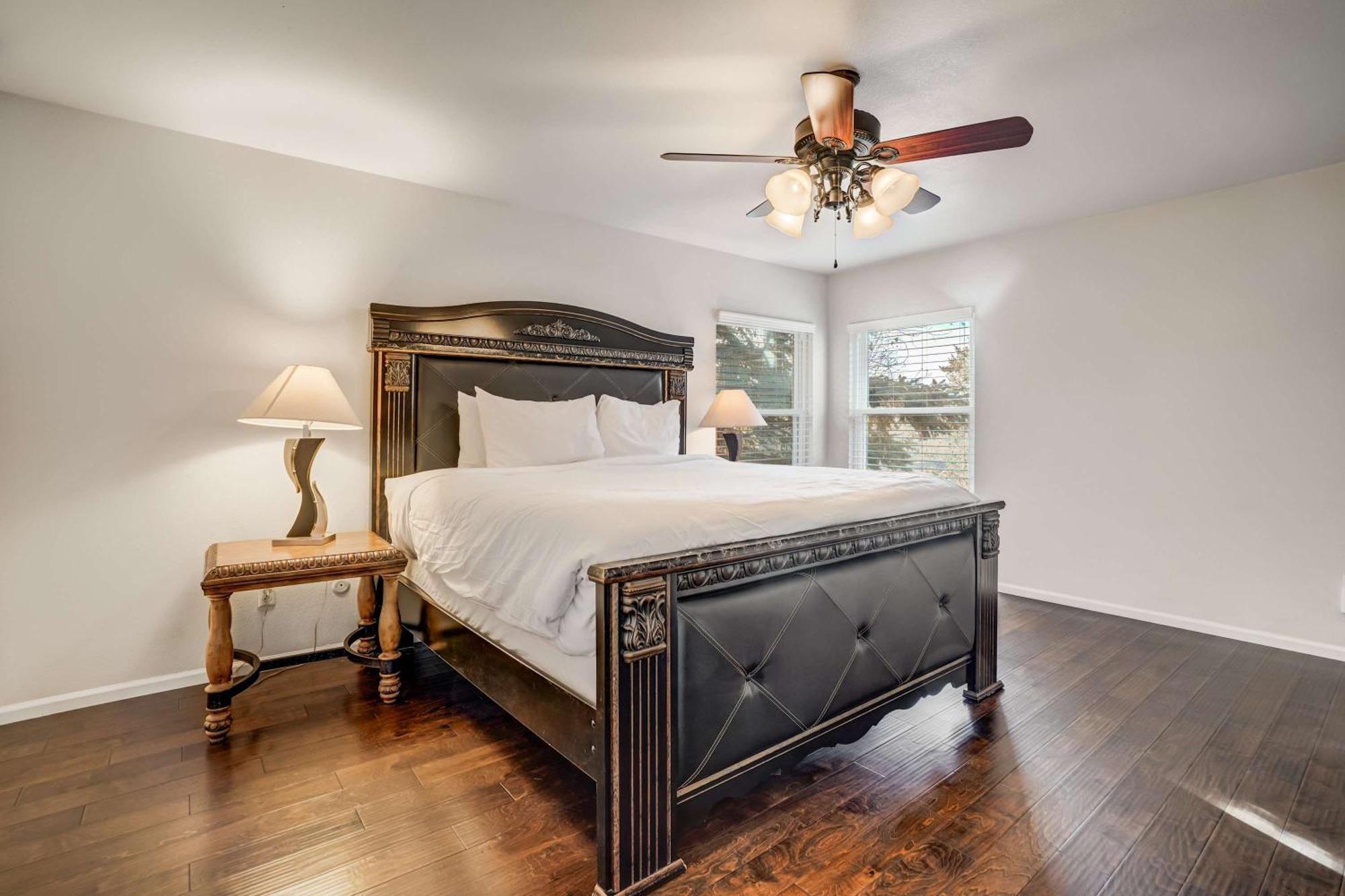 3bd Quiet Suburbs Restaurants & Parks
