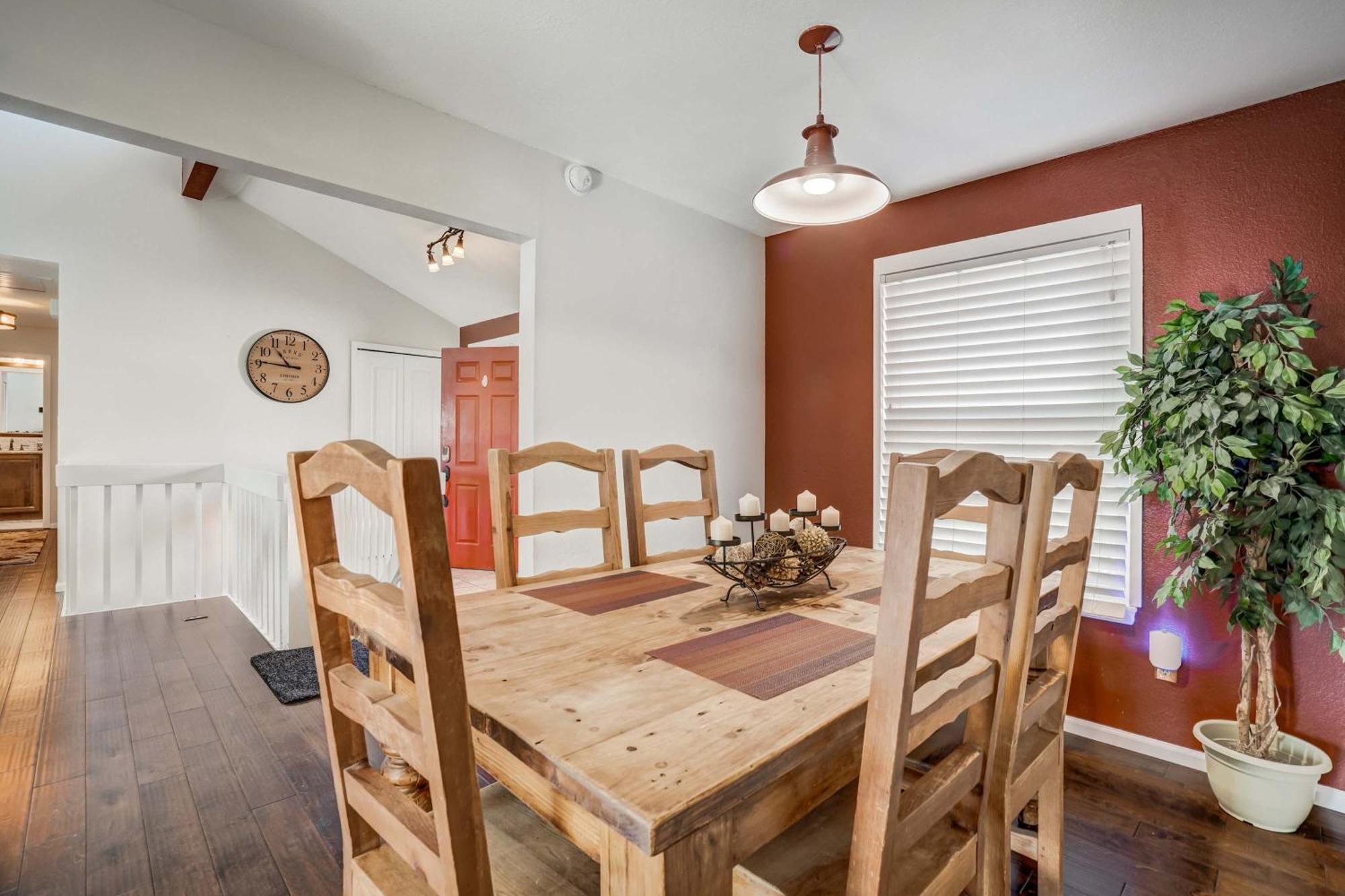 Holiday home 3bd Quiet Suburbs Restaurants & Parks
