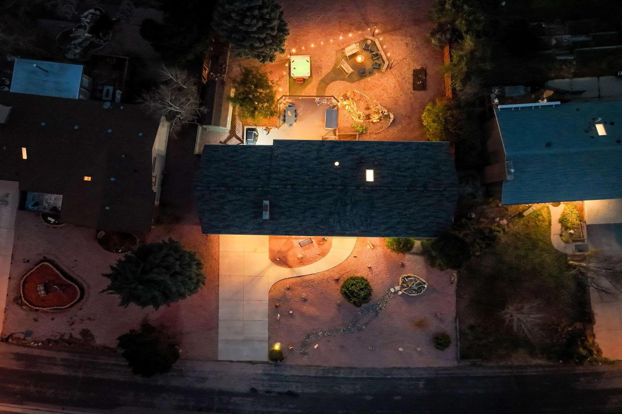 Luxury 5bd Retreat Hot Tub Fire Table Mtn Views
