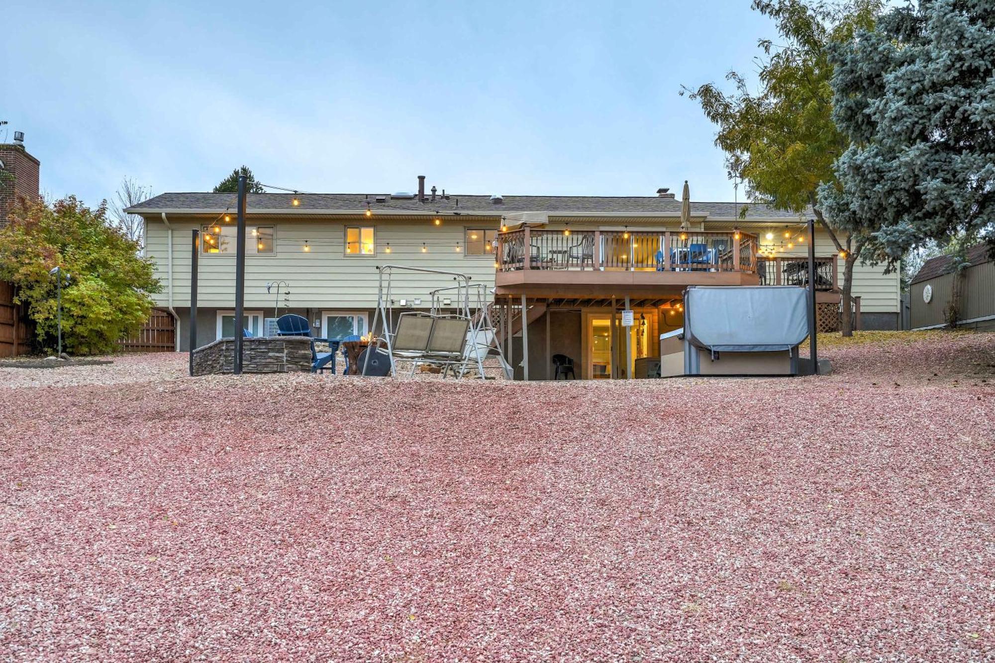 Luxury 5bd Retreat Hot Tub Fire Table Mtn Views * Colorado Springs