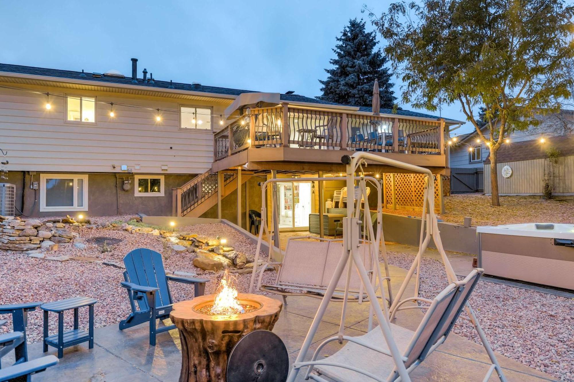 Holiday home Luxury 5bd Retreat Hot Tub Fire Table Mtn Views *