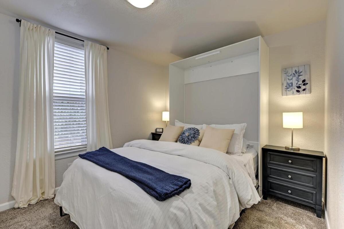 Historic Downtown Trails & Park Holiday home Colorado Springs