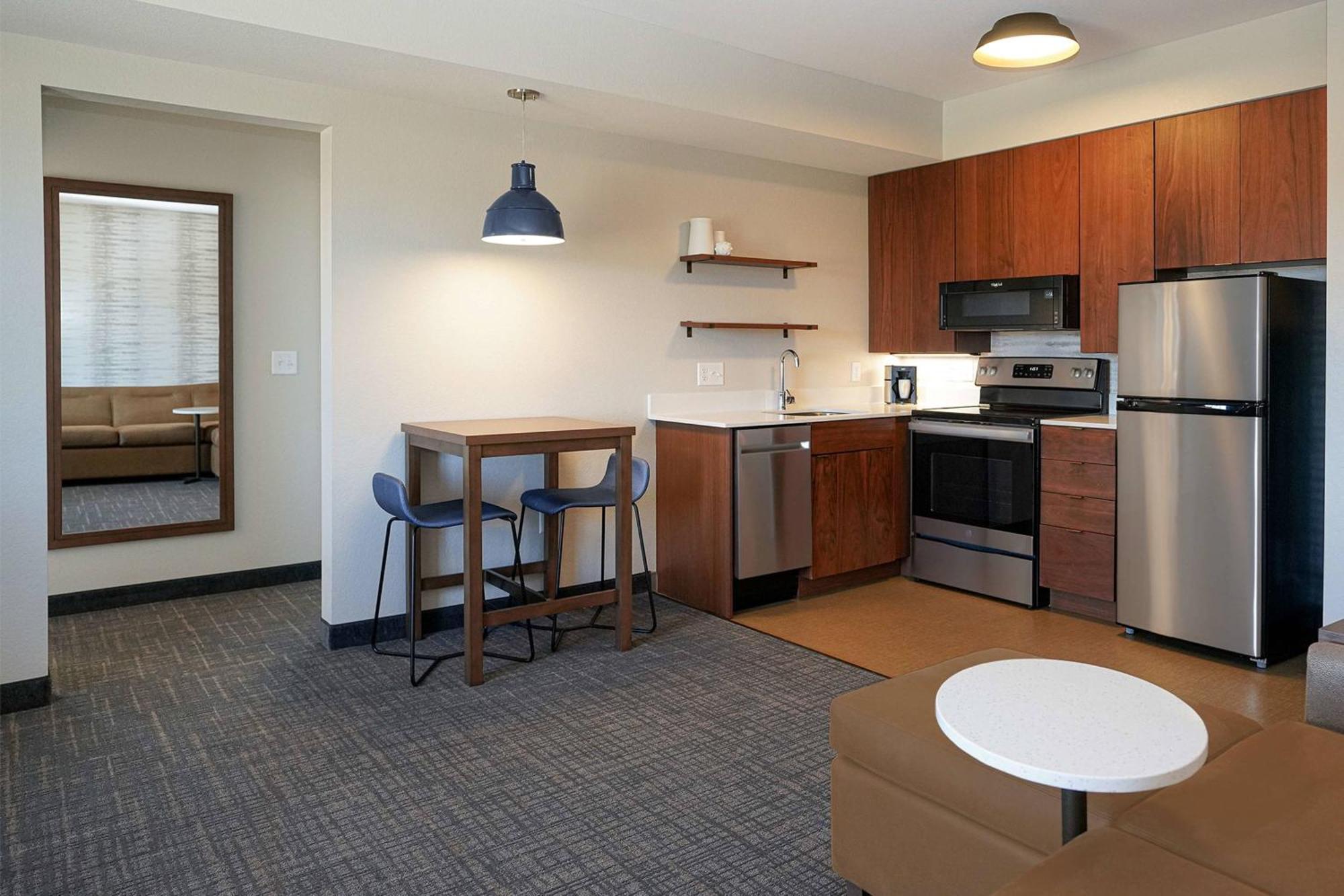 By Marriott First & Main 3* Colorado Springs