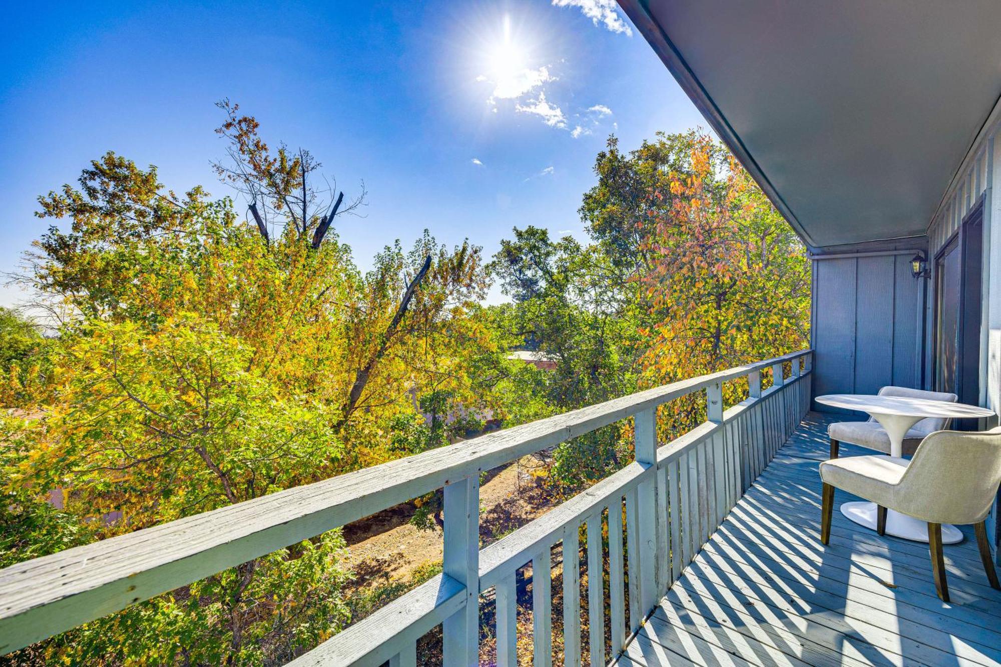 5 Mi To Area Attractions With Hot Tub