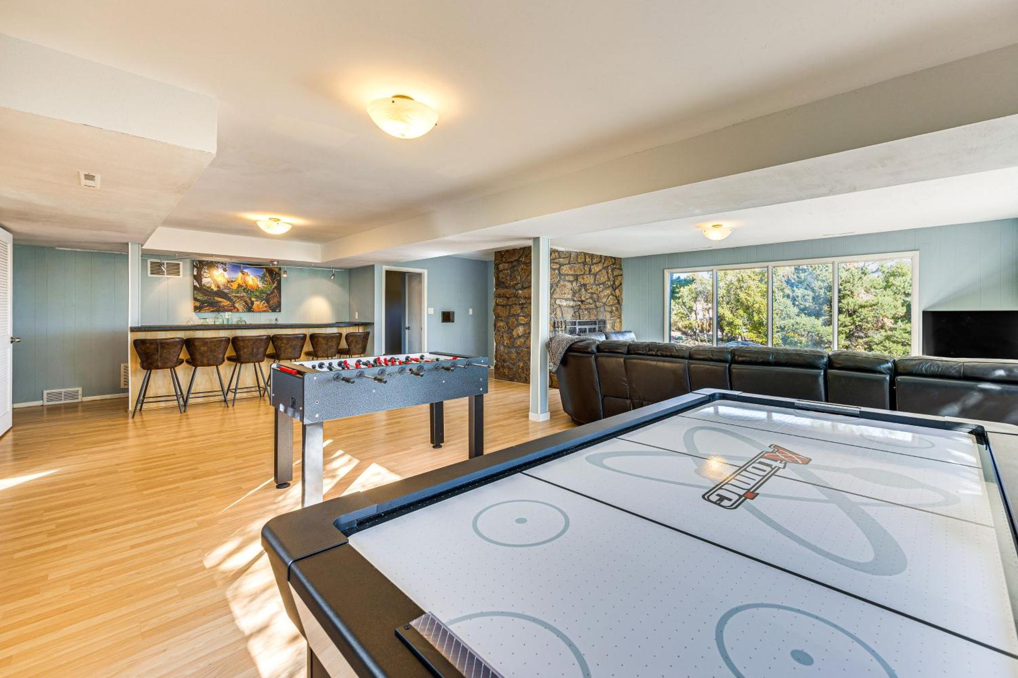 5 Mi To Area Attractions With Hot Tub Holiday home Colorado Springs