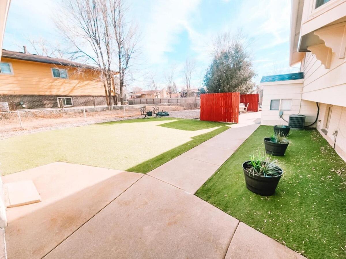 Pet Friendly Gorgeous Large 5 Bdrm Near Villa *