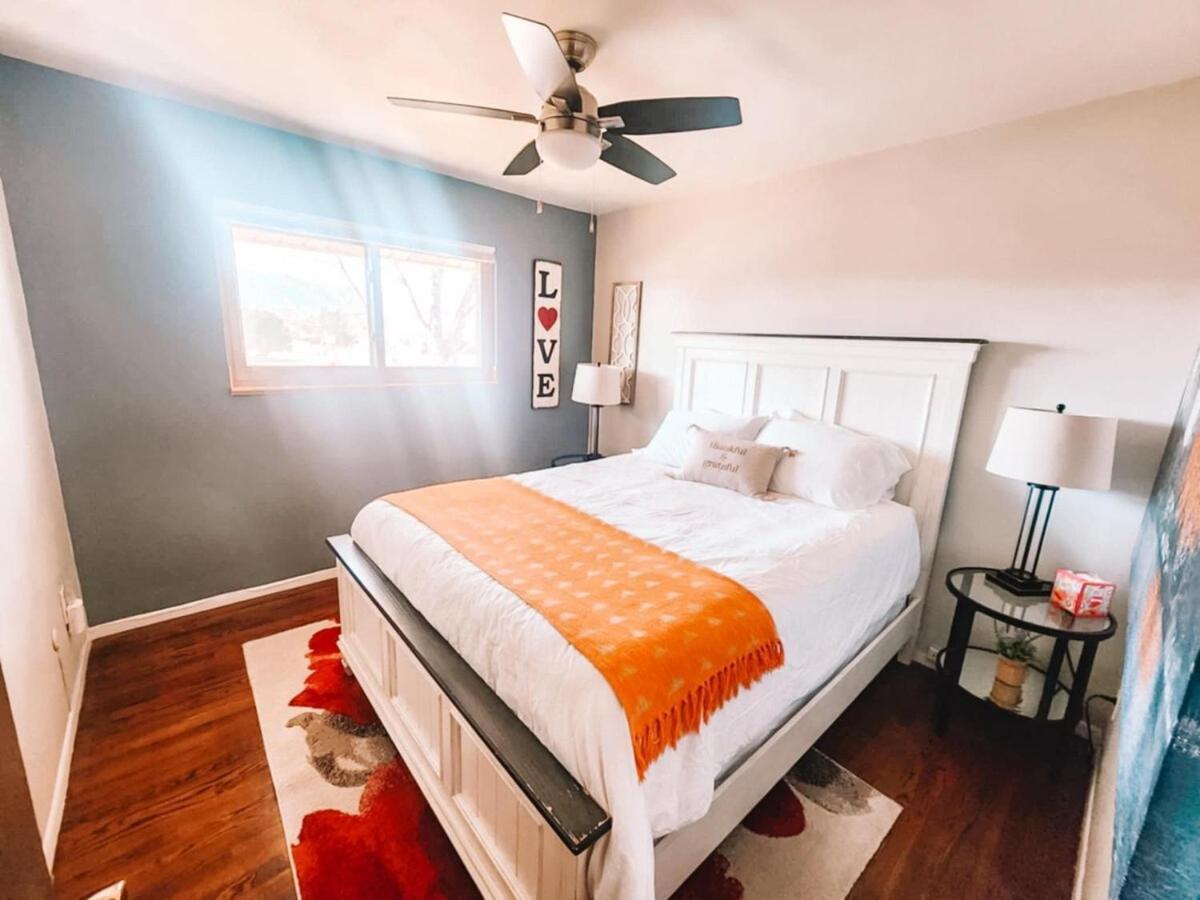 Pet Friendly Gorgeous Large 5 Bdrm Near Villa