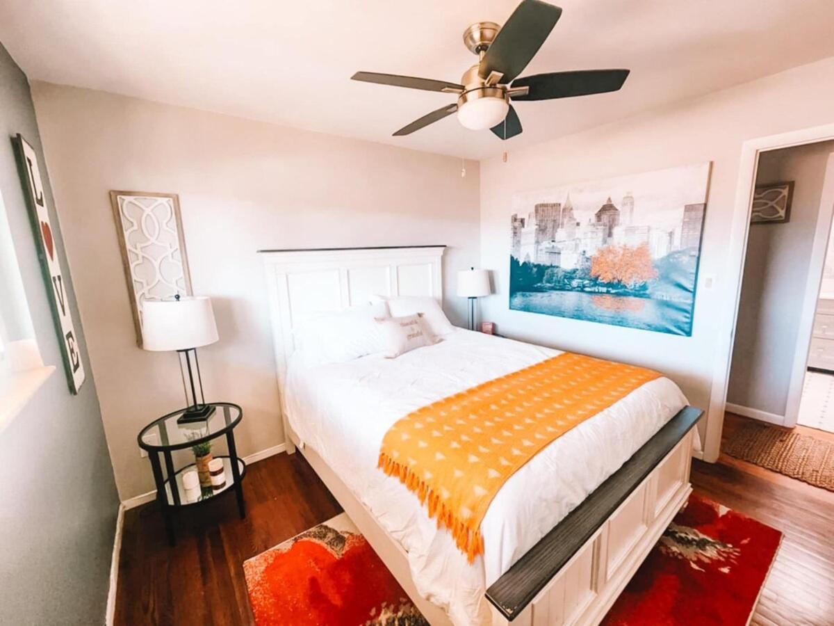 Villa Pet Friendly Gorgeous Large 5 Bdrm Near