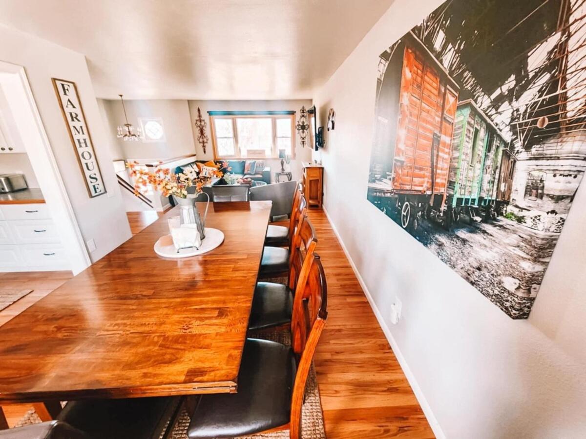 Villa Pet Friendly Gorgeous Large 5 Bdrm Near *