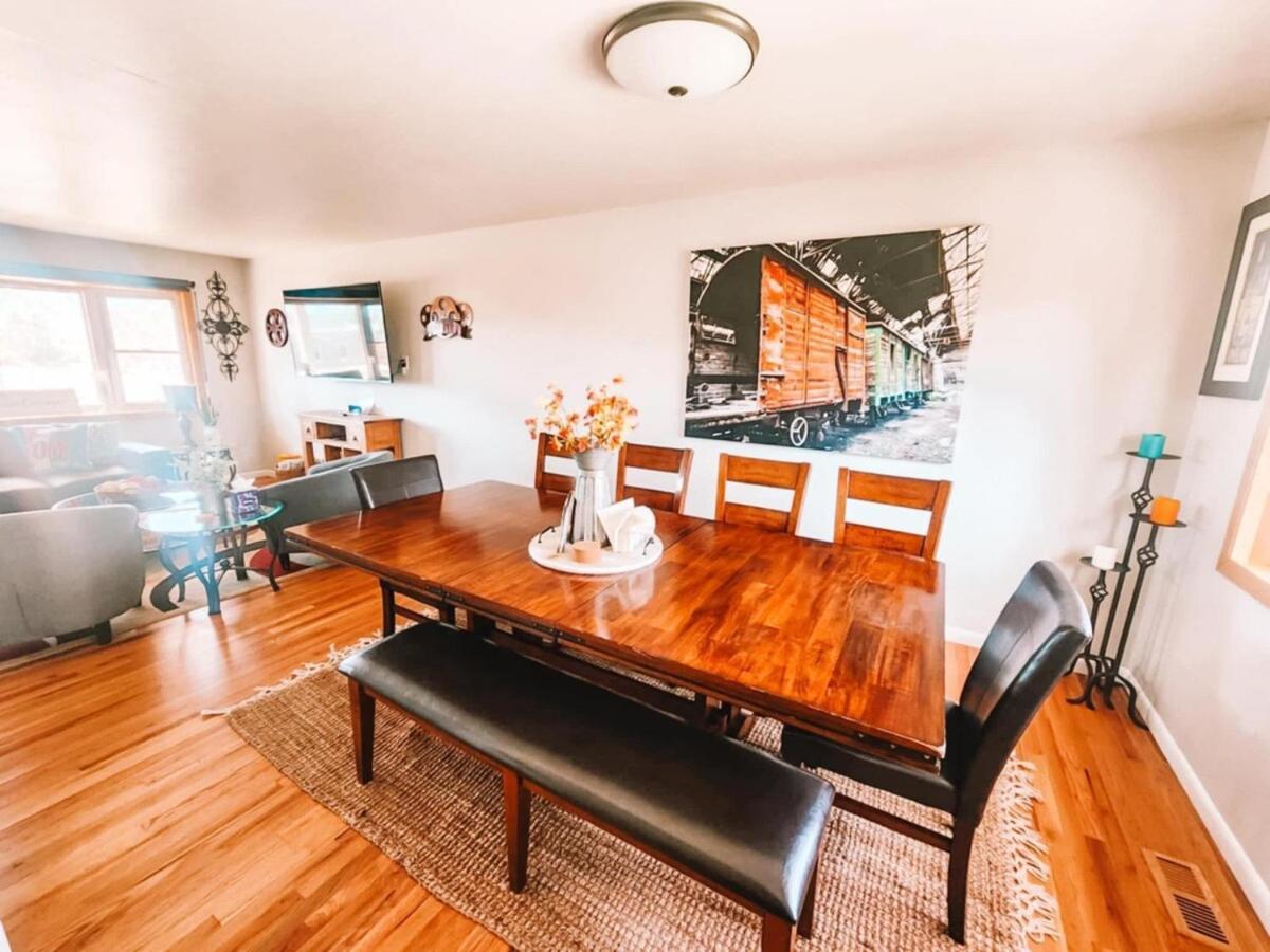 Villa Pet Friendly Gorgeous Large 5 Bdrm Near Colorado Springs