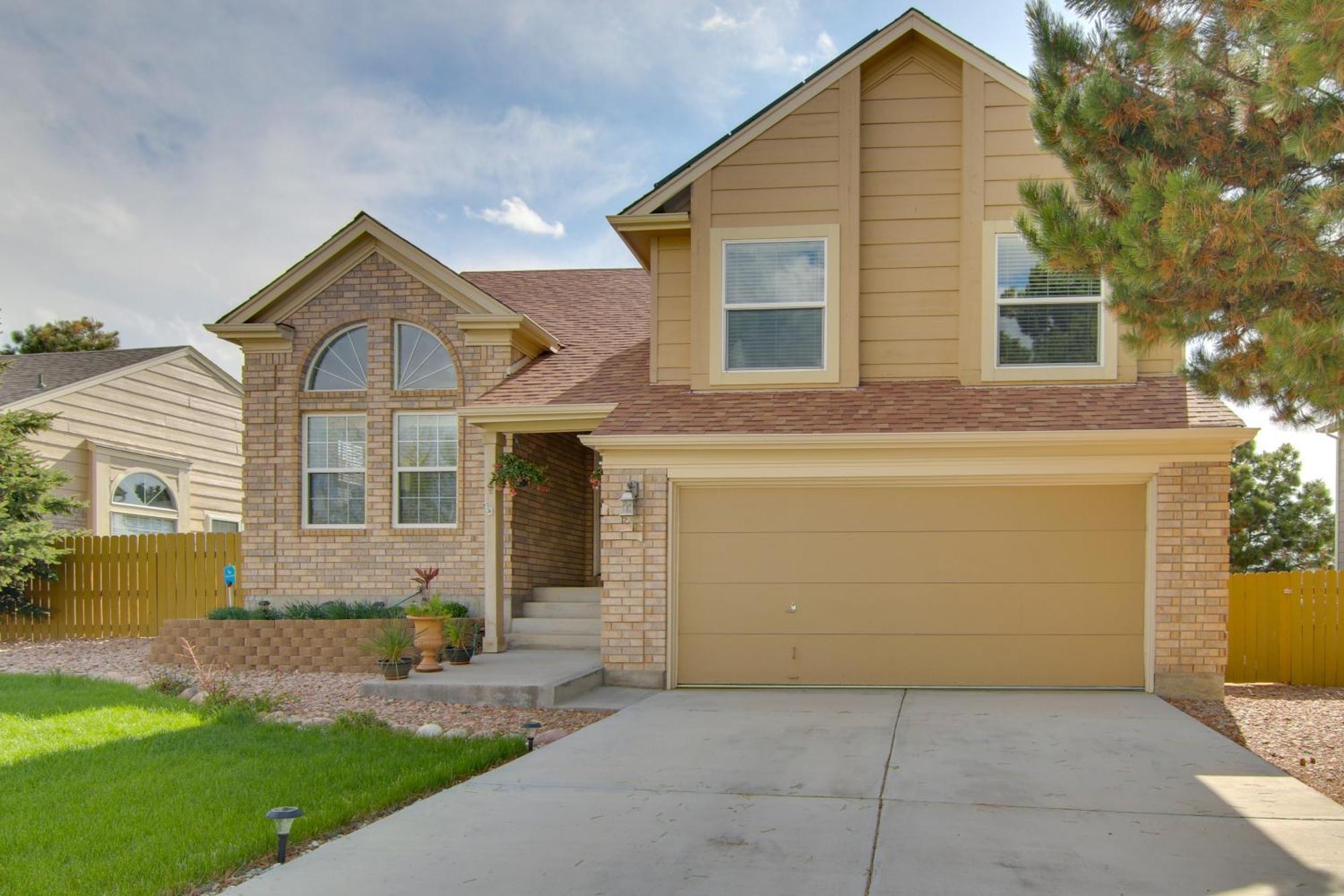 Cozy Abode 8 Mi To Downtown! Holiday home Colorado Springs