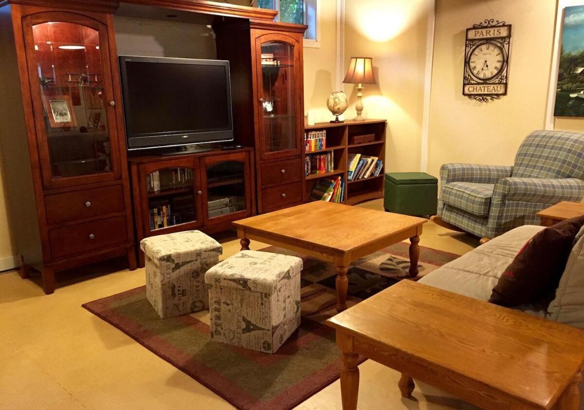 Holiday home Family-ready Downtown Classic, 4 Mins To Cc *