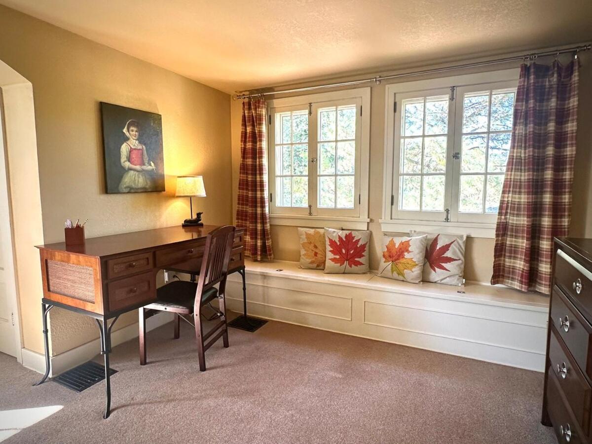 Holiday home Family-ready Downtown Classic, 4 Mins To Cc Colorado Springs