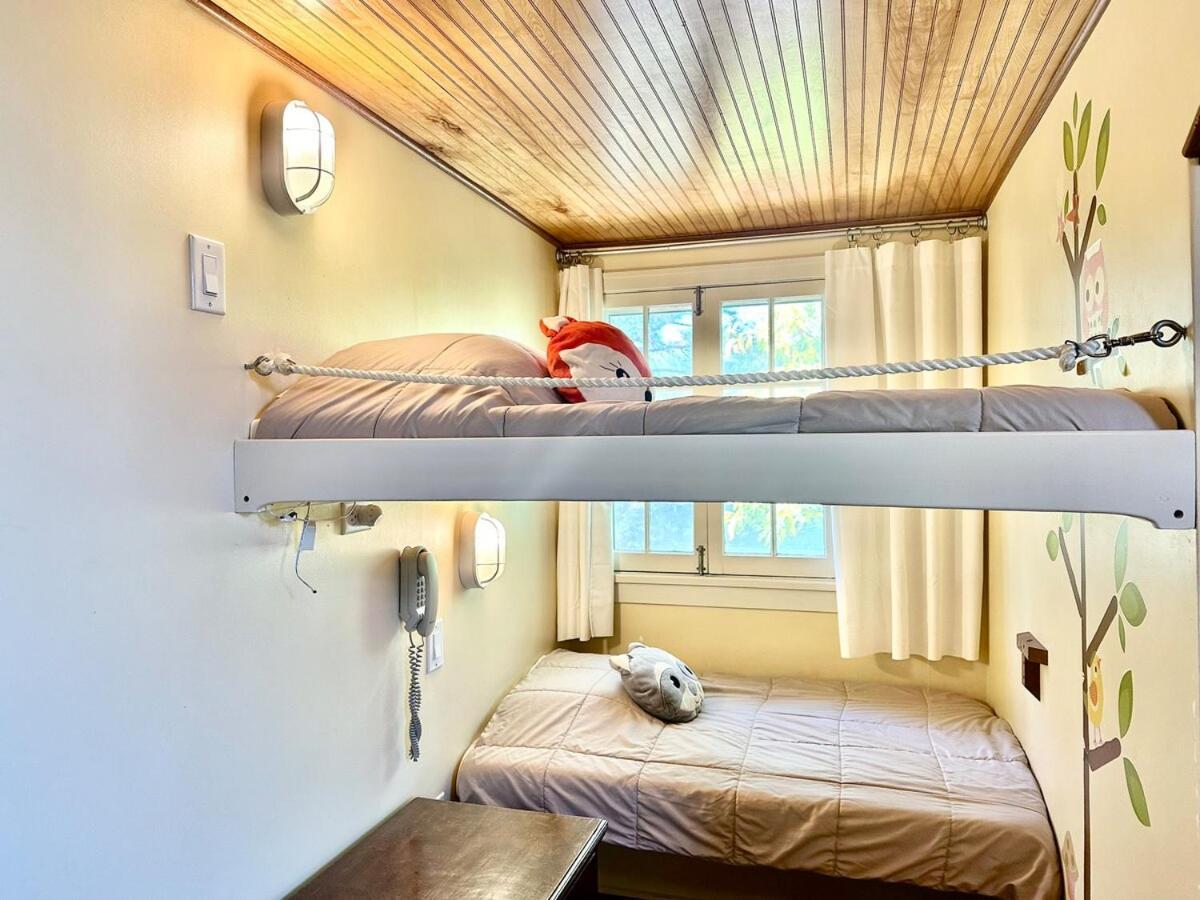 Family-ready Downtown Classic, 4 Mins To Cc Holiday home