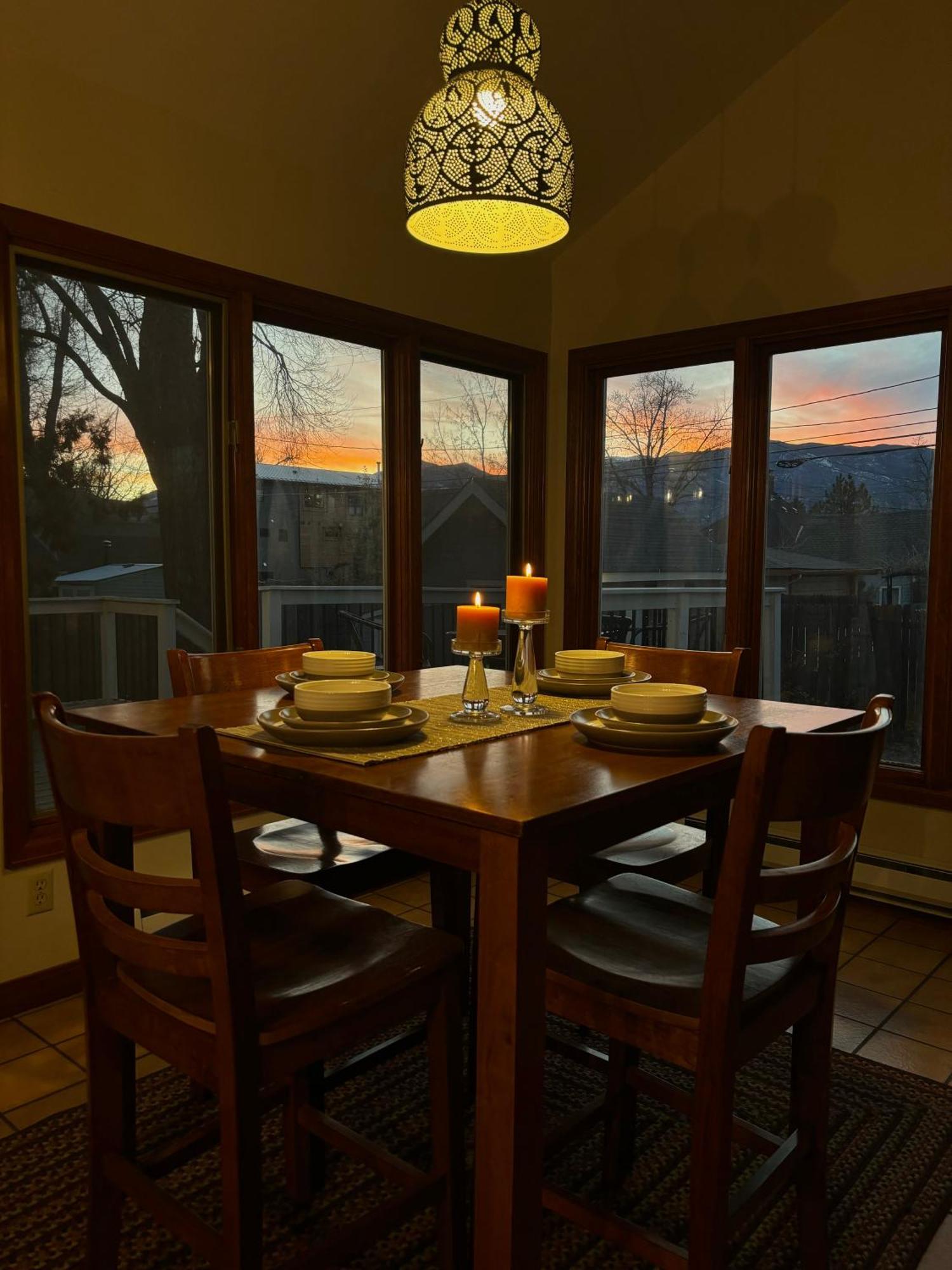 Cozy Gem, Fireplace, Pet-friendly Holiday home *
