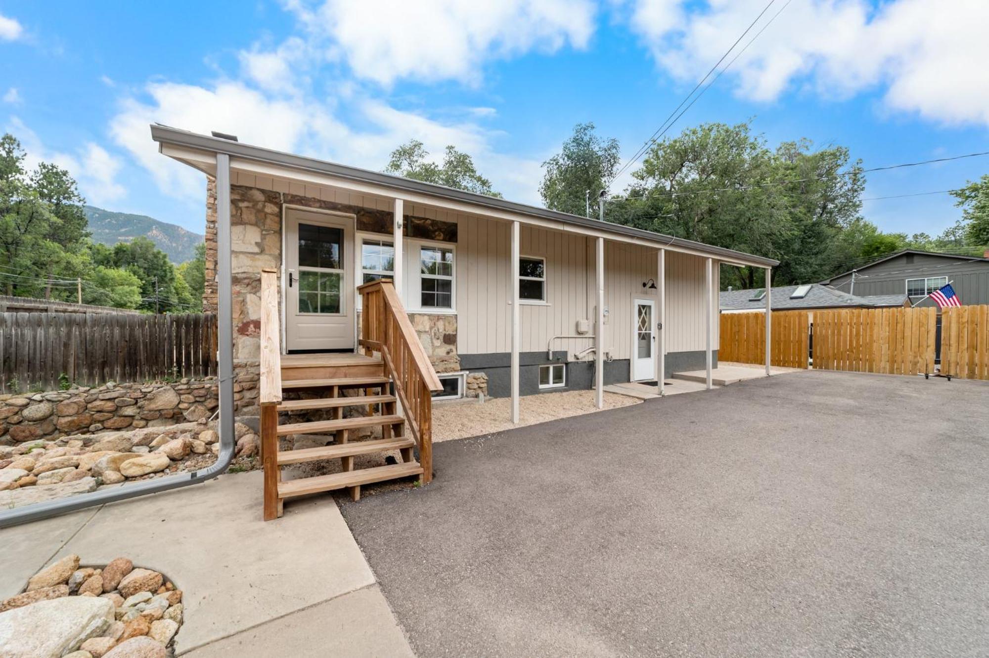 Holiday home Canyon Retreat With Hot Tub 3min To Broadmoor Colorado Springs