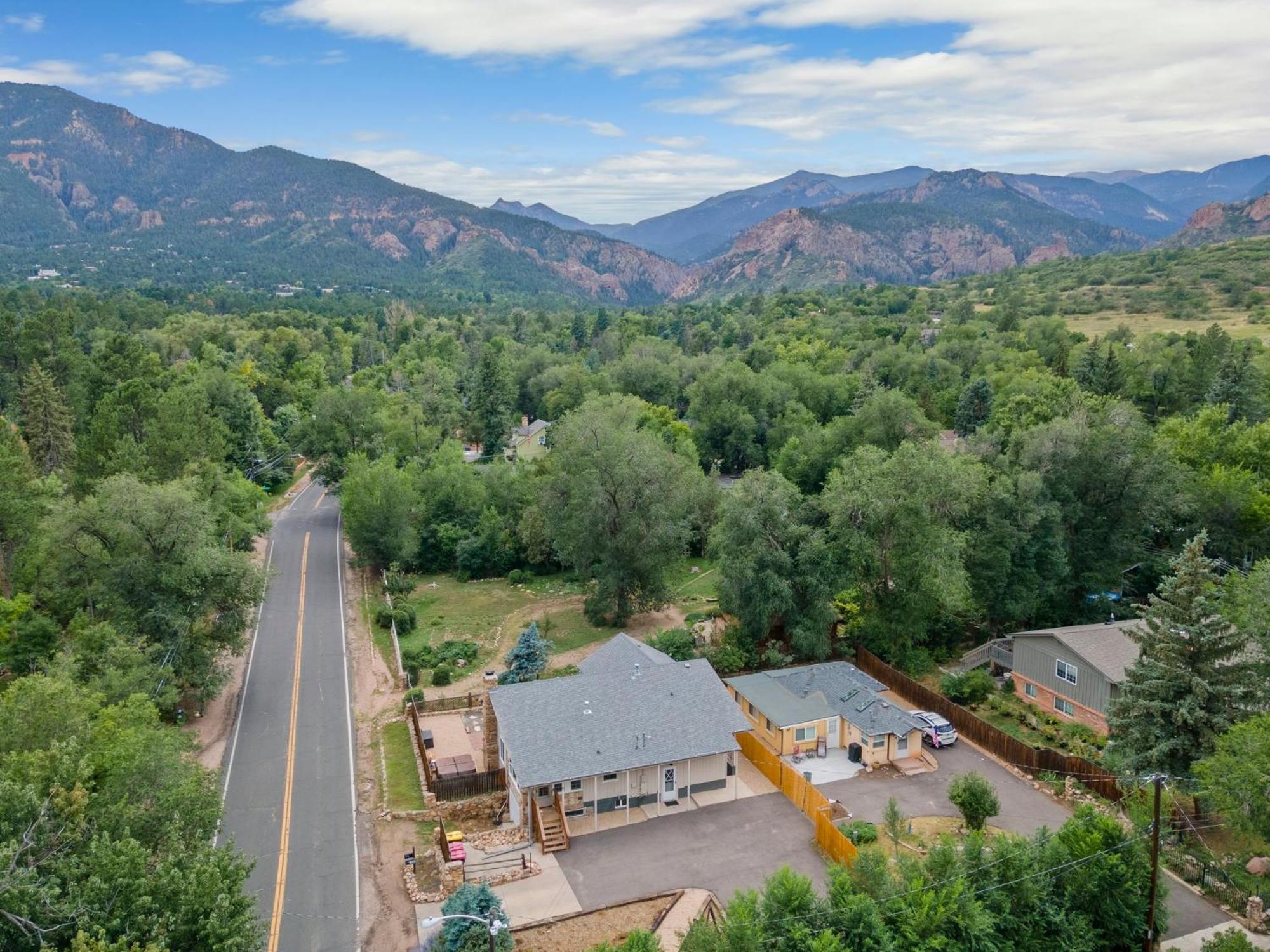 Canyon Retreat With Hot Tub 3min To Broadmoor *
