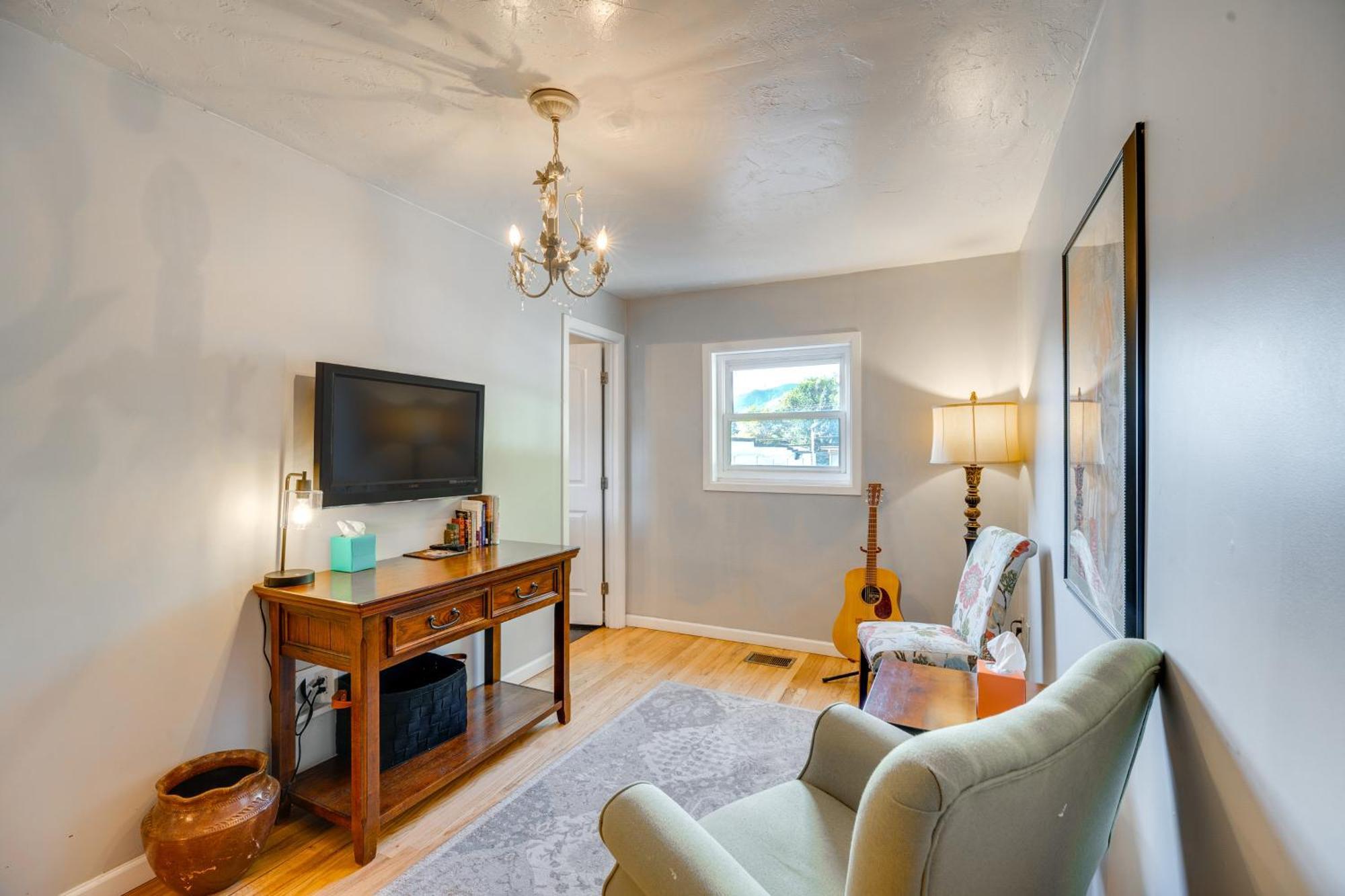 1 Mi To Red Rock Canyon Old Downtown Loft *