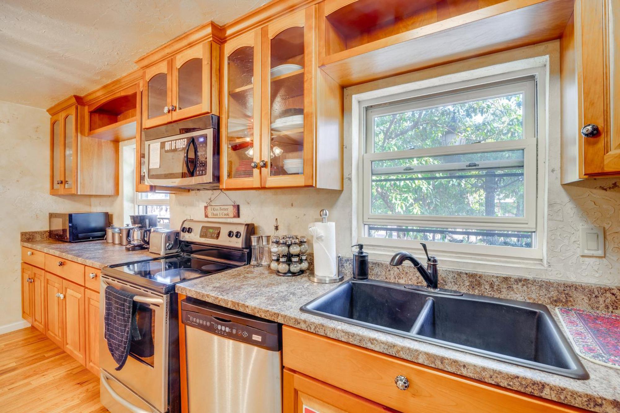 1 Mi To Red Rock Canyon Old Downtown Loft * Colorado Springs
