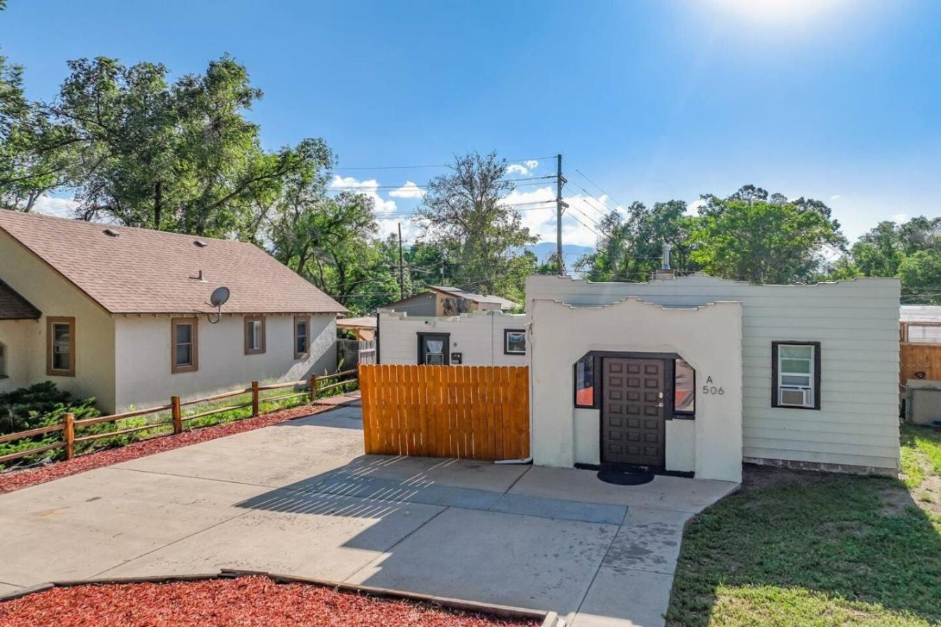 Contemp, Quaint Entire 2bd Unit Colorado Springs