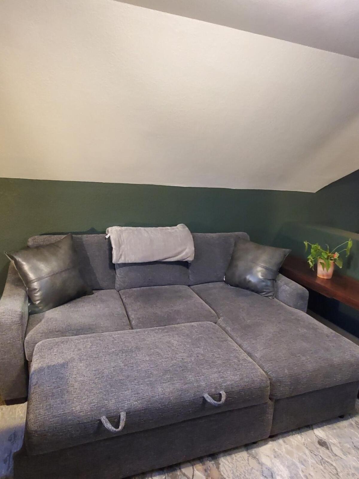 Cozy 1-bedroom Townhouse Near Downtown * Colorado Springs